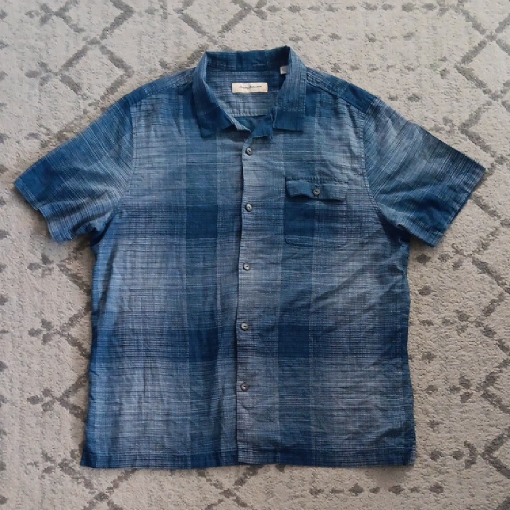 Tommy Bahama Blue Checkered Casual Shirt Men's XXL 55% Silk 45% Cotton
